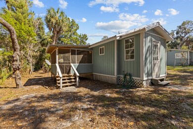207 9th St E, Perry, FL 32348 - photo 5