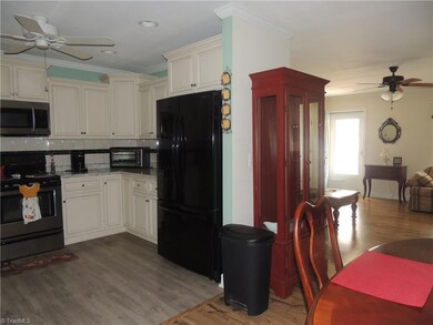 195 Lassiter Ln, Asheboro, NC 27205 - photo 5