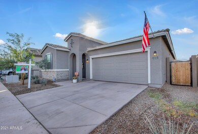 3225 W Pollack St-5