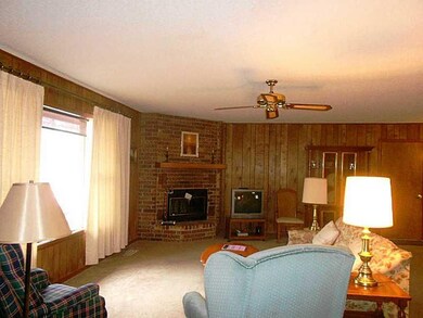 21 Brentwood Dr, Bella Vista, AR 72715 - photo 6