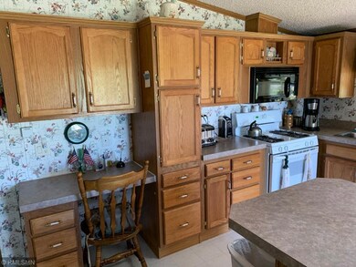 Small built in desk area.