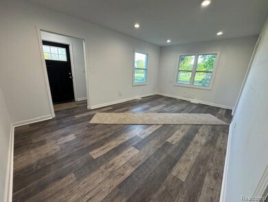 1393 W Stanley Rd, Mount Morris, MI 48458 - photo 4