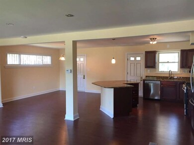 902 Linwood St, Hyattsville, MD 20783 - photo 3