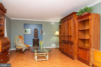 1101 Canterbury Ct, Sykesville, MD 21784 - photo 4