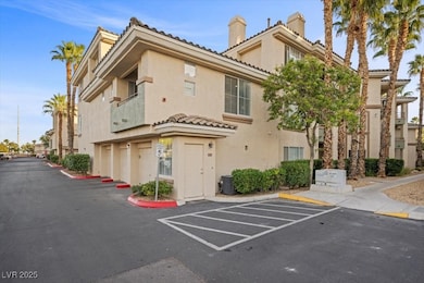 Corner unit, great access.