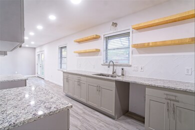 1114 Timber Ln, Rosenberg, TX 77471 - photo 2