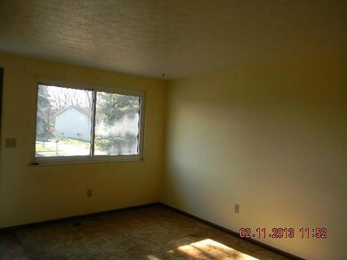 1787 Arrowhead Dr, Columbus, OH 43223 - photo 2