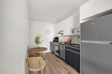 299 E 161st St unit 708, Bronx, NY 10451 - photo 4