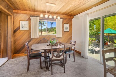 337 NE Scenic Dr, Grants Pass, OR 97526 - photo 7