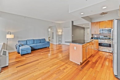 A Condominiums unit 22B, Jc, Downtown, NJ 07302 - photo 2