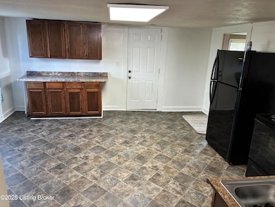 7946 Bagdad Rd, Bagdad, KY 40003 - photo 5