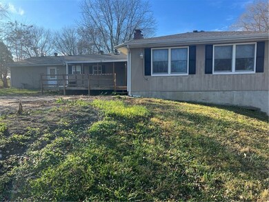 707 S Jones Rd, Independence, MO 64056 - photo 5