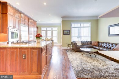 6866 Frase Dr, Falls Church, VA 22043 - photo 7