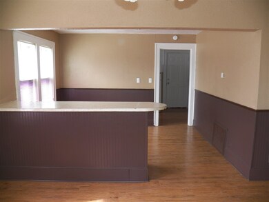 225 W Walnut Ave, Duncan, OK 73533 - photo 2