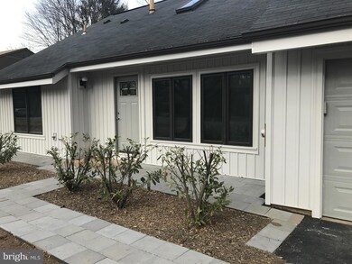 11505 Piney Lodge Rd, North Potomac, MD 20878 - photo 4