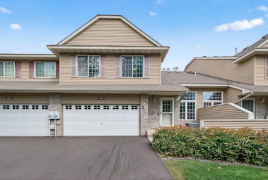 1324 Crown Oaks Dr, Minneapolis, MN 55432 - photo 3