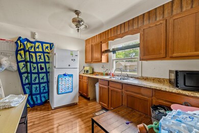 301 W Pleasant St, Aurora, MO 65605 - photo 6