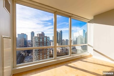 Crystal Point unit C2307, Jersey City, NJ 07302 - photo 6