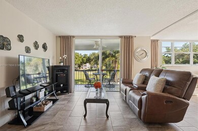 700 S Hollybrook Dr unit 201, Pembroke Pines, FL 33025 - photo 5