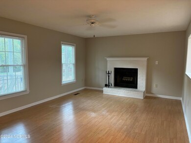 17 Alexander Ln unit 4, Pinehurst, NC 28374 - photo 2