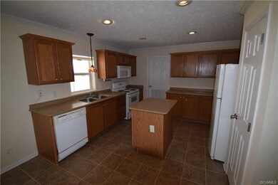 Kitchen with island