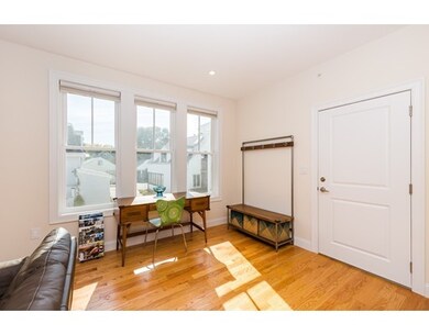 141 Harvey St unit 3, Cambridge, MA 02140 - photo 5