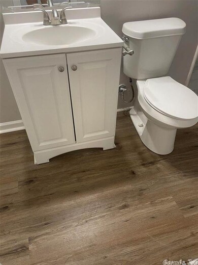 2203 Tyler St, Conway, AR 72034 - photo 5