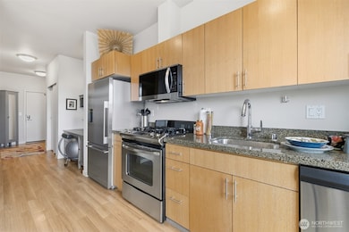 Burien Town Square unit 723, Burien, WA 98166 - photo 6