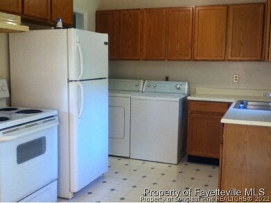 5316 Williamsburgh Dr, Fayetteville, NC 28304 - photo 2