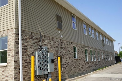 16515 W Outer Dr unit 2, Dearborn Heights, MI 48127 - photo 3