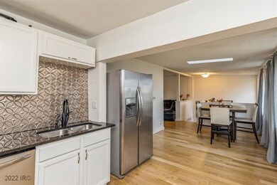 230 E Creston Ave, Des Moines, IA 50315 - photo 7