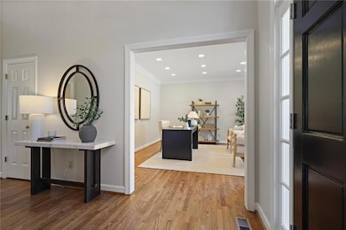 963 Bolingbrook Dr SW, Marietta, GA 30064 - photo 3