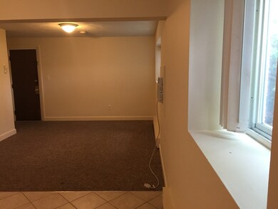 133 Winthrop St unit 1, Framingham, MA 01702 - photo 2