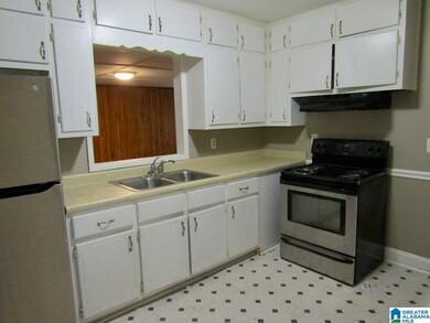 421 19th Terrace NE, Center Point, AL 35215 - photo 6