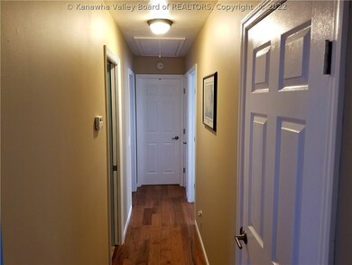 103 Timberlake Cir, Scott Depot, WV 25560 - photo 7