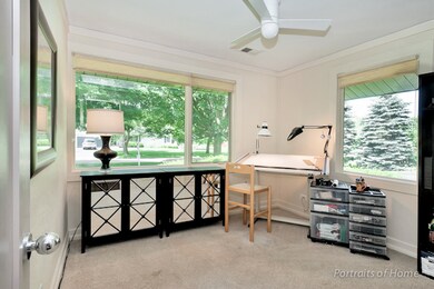 815 Gamon Rd, Wheaton, IL 60189 - photo 2