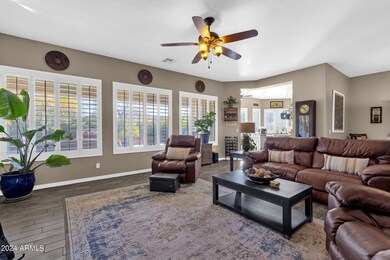 5109 S Ranger Trail unit 4, Gilbert, AZ 85298 - photo 2