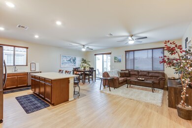 1757 E. Chanute Pass Phoenix AZ 85040 01