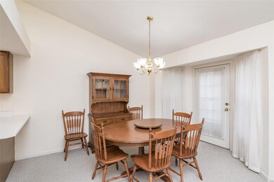 202 Forest Ridge Ct, Glen Carbon, IL 62034 - photo 6