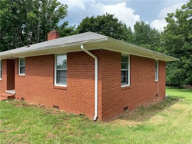 484 Stuart St, Ramseur, NC 27316 - photo 3