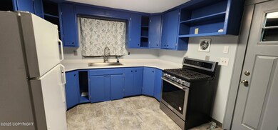 4321 Thompson Ave, Anchorage, AK 99508 - photo 7