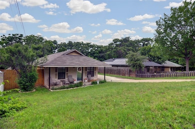 903 Liberty St, Weatherford, TX 76086 - photo 2