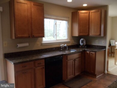 5341 Jennifer Dr, Fairfax, VA 22032 - photo 6