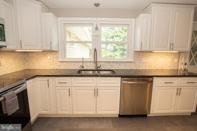 1693 County Line Rd, Bechtelsville, PA 19505 - photo 7