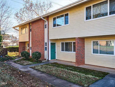 2304 Champion Ct, Raleigh, NC 27606 - photo 4