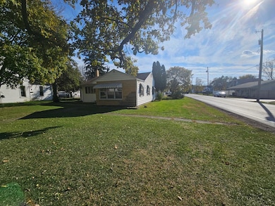 23 State St, Jeffersonville, OH 43128 - photo 4