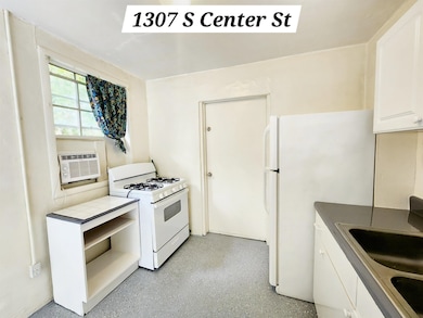 1124 S Orange St unit 2, Perry, FL 32348 - photo 5