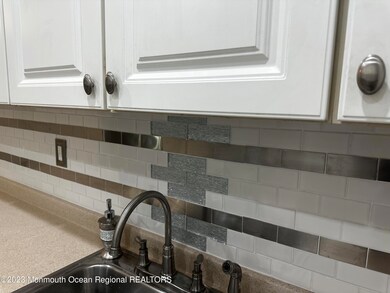 5 Pine Cluster Cir unit J, Manalapan, NJ 07726 - photo 5