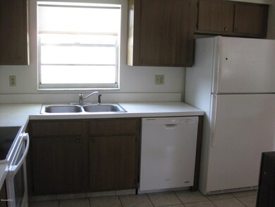 Kitchen (2)