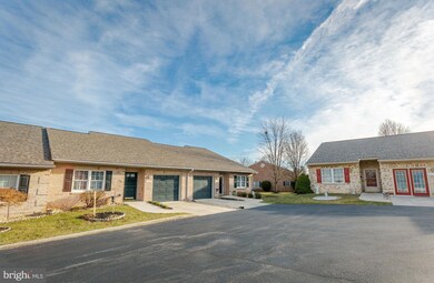 208 Sunbrook Ln unit 148, Hagerstown, MD 21742 - photo 2